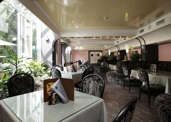 Floreal فندق لاروش ان اردين